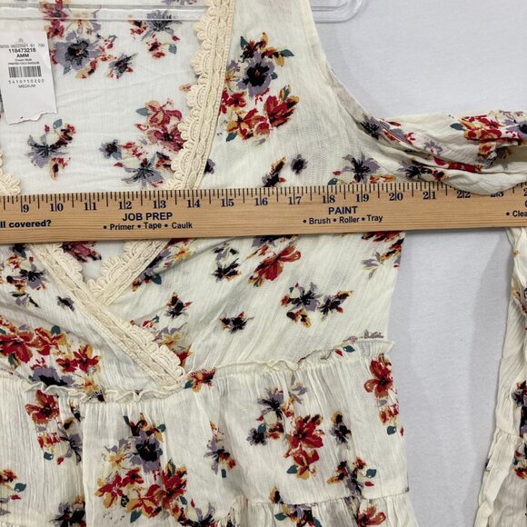 New Daytrip Medium Floral Lace Faux Wrap Cold Shoulder Tiered Baby-doll Boho Top - Picture 9 of 11